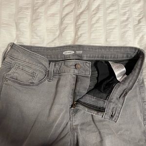 never used old navy skinny jeans